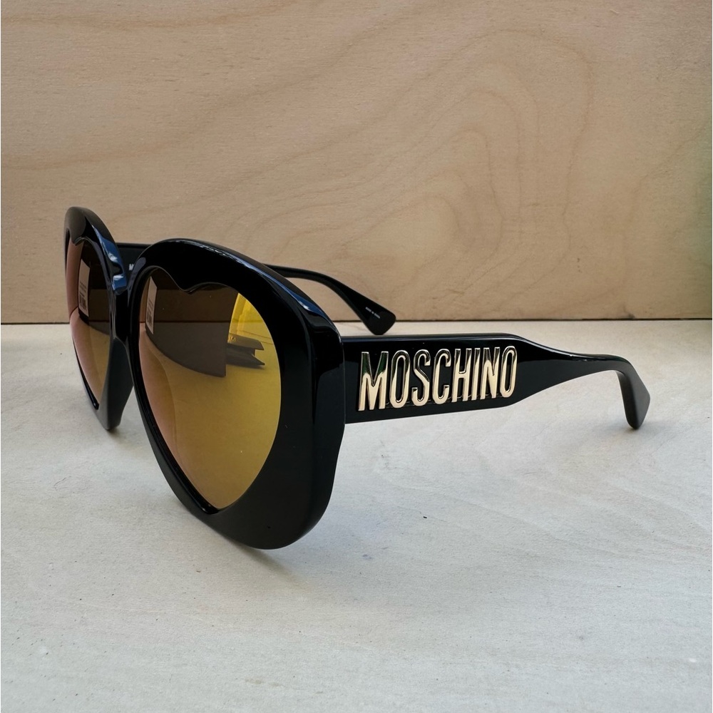 NEW Authentic Moschino Heart Sunglasses Black Reflective - Picture 2 of 8